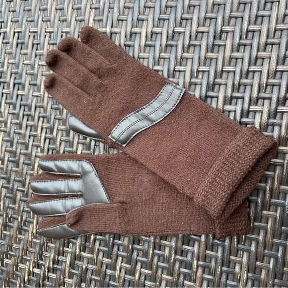 Ladies warm knit gloves - Picture 2 of 4